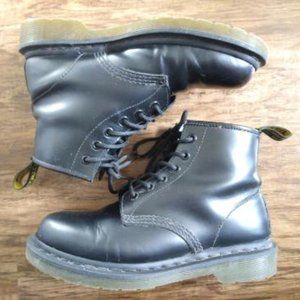 Dr.Marten 101 Smooth Leather Ankle Boots